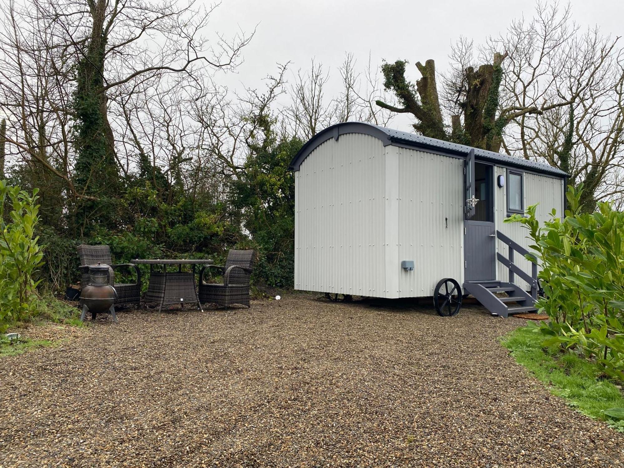 فيلا Burren Garden Glamping Hut Boston المظهر الخارجي الصورة