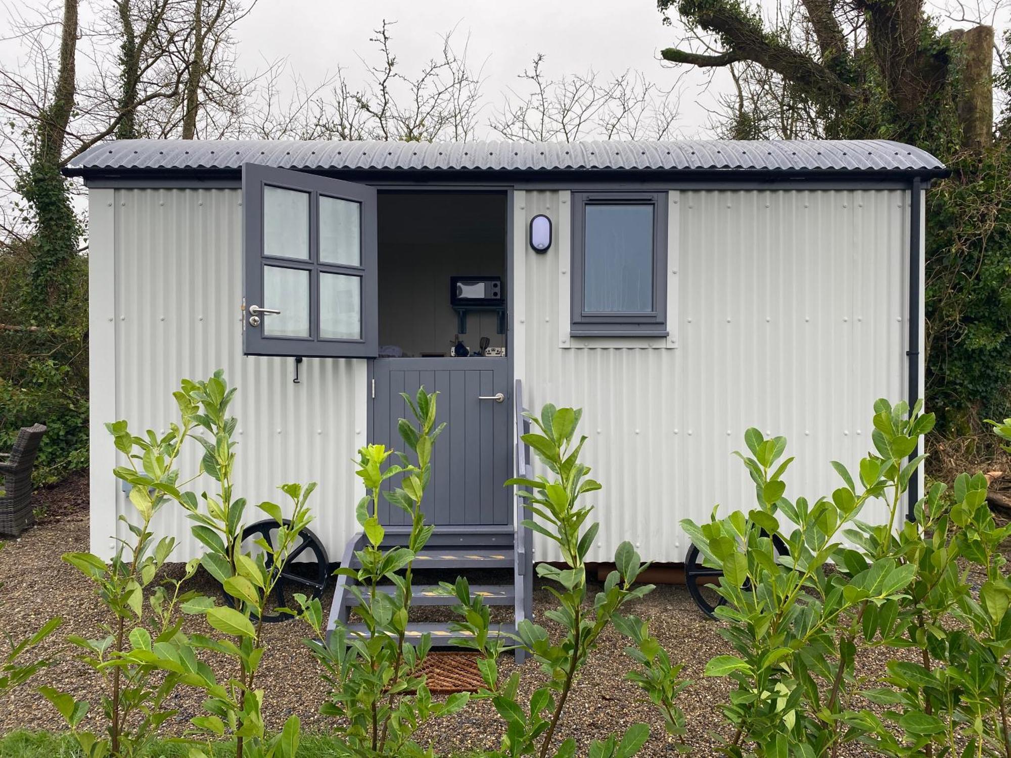 فيلا Burren Garden Glamping Hut Boston المظهر الخارجي الصورة